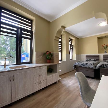 Къща за гости Кребс guesthousekrebs Шумен Экстерьер фото