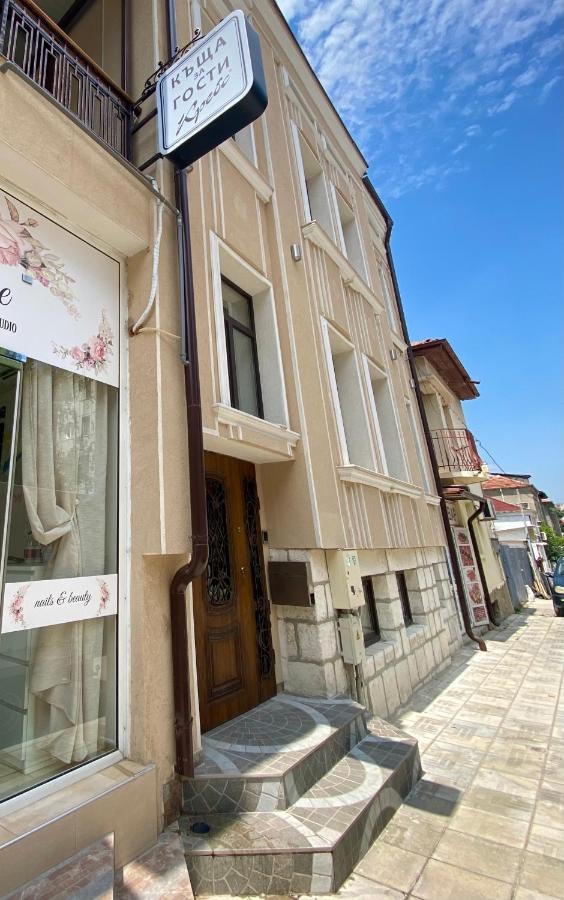 Къща за гости Кребс guesthousekrebs Шумен Экстерьер фото