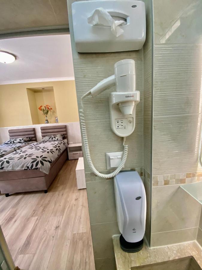 Къща за гости Кребс guesthousekrebs Шумен Экстерьер фото