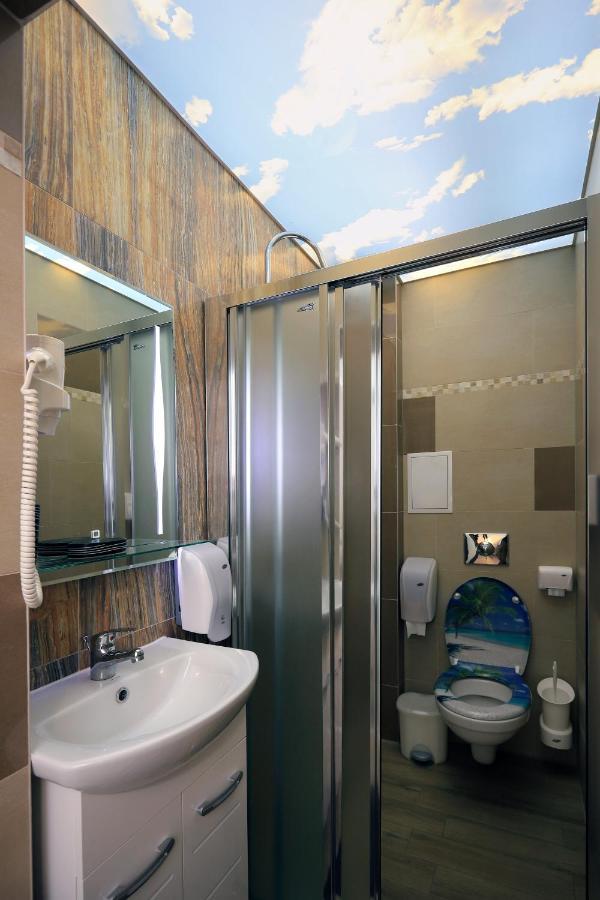 Къща за гости Кребс guesthousekrebs Шумен Экстерьер фото