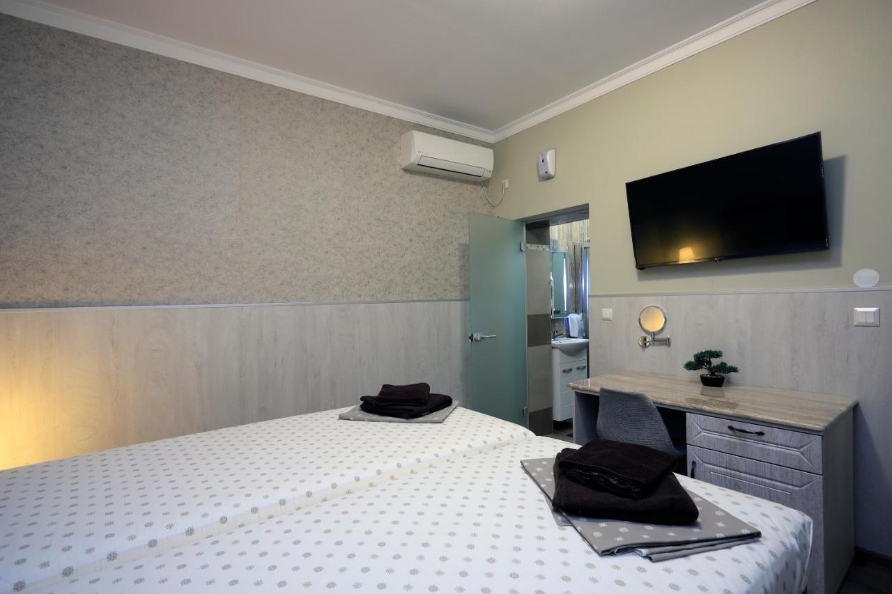 Къща за гости Кребс guesthousekrebs Шумен Экстерьер фото
