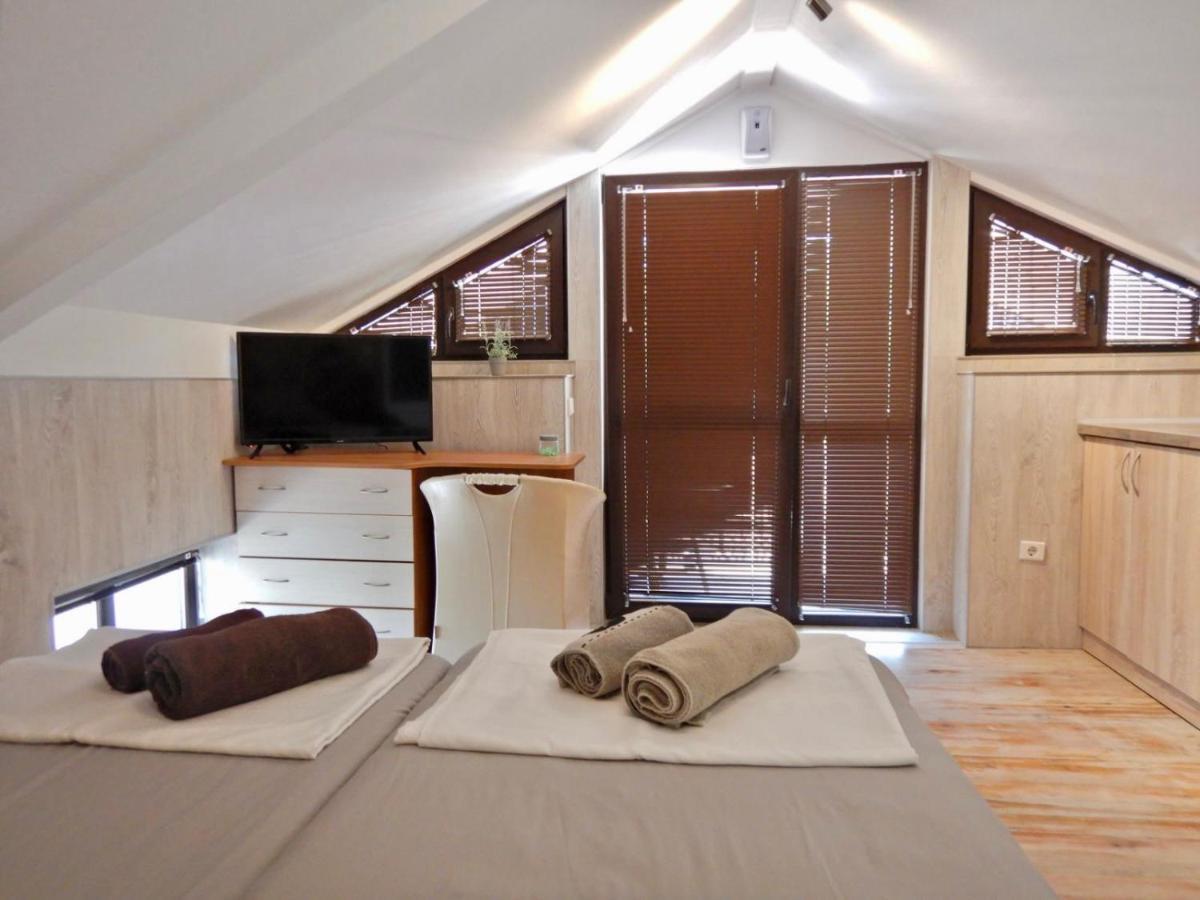 Къща за гости Кребс guesthousekrebs Шумен Экстерьер фото